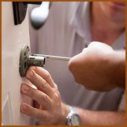 Interstate Locksmith Shop Los Angeles, CA 310-844-9249 - 3-cheap-locksmith
